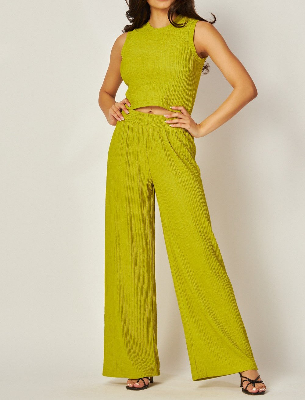 Women's Crinkle Textured Cropped Top 2pc Loungewear Set - LVPIRIS1S